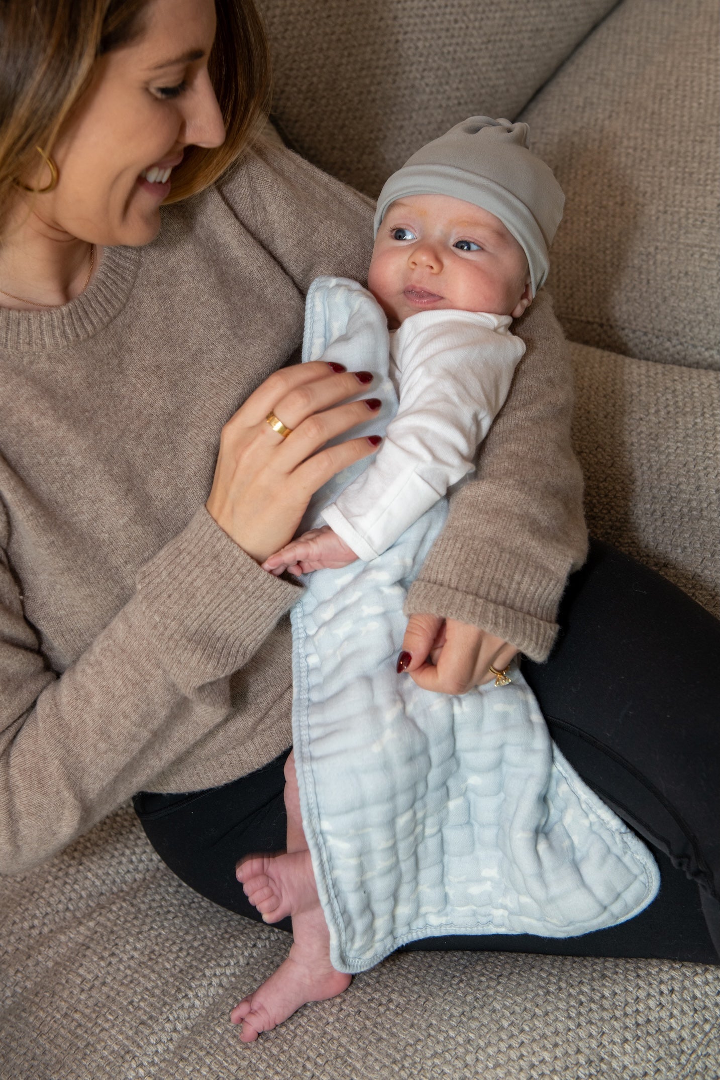 ORGANIC MUSLIN BURP CLOTHS, 3 PACK (POWDER BLUE + CREAM)