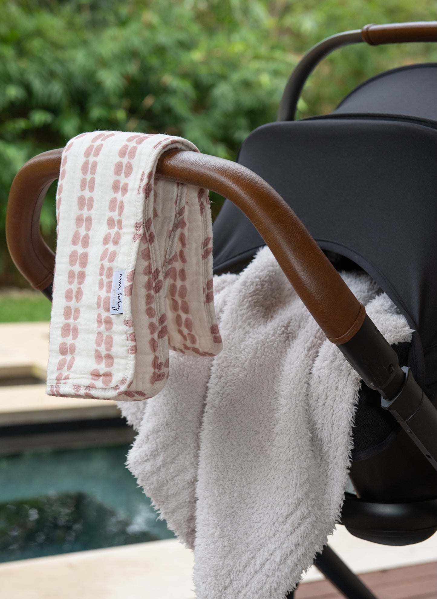 ORGANIC MUSLIN BURP CLOTHS, 3 PACK (DESERT PINK + IVORY)